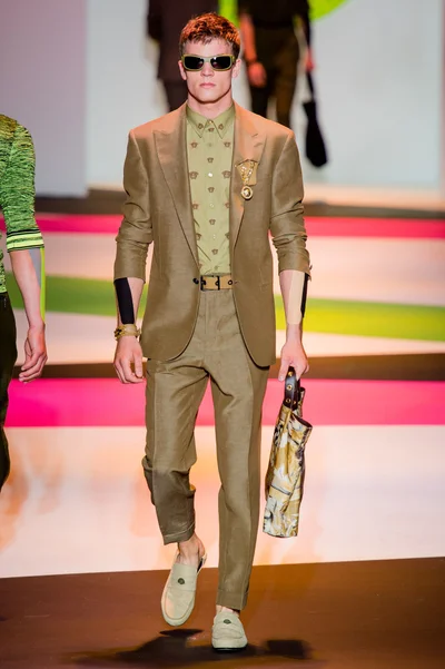 Look 12